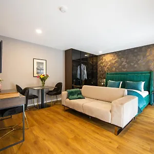 https://hotel-haus-hillesheim.topcolognehotels.com