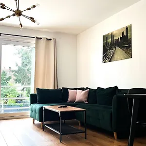 2 Zkb In Kueche - Parken - Grosser Tv Apartment City Airport Mannheim